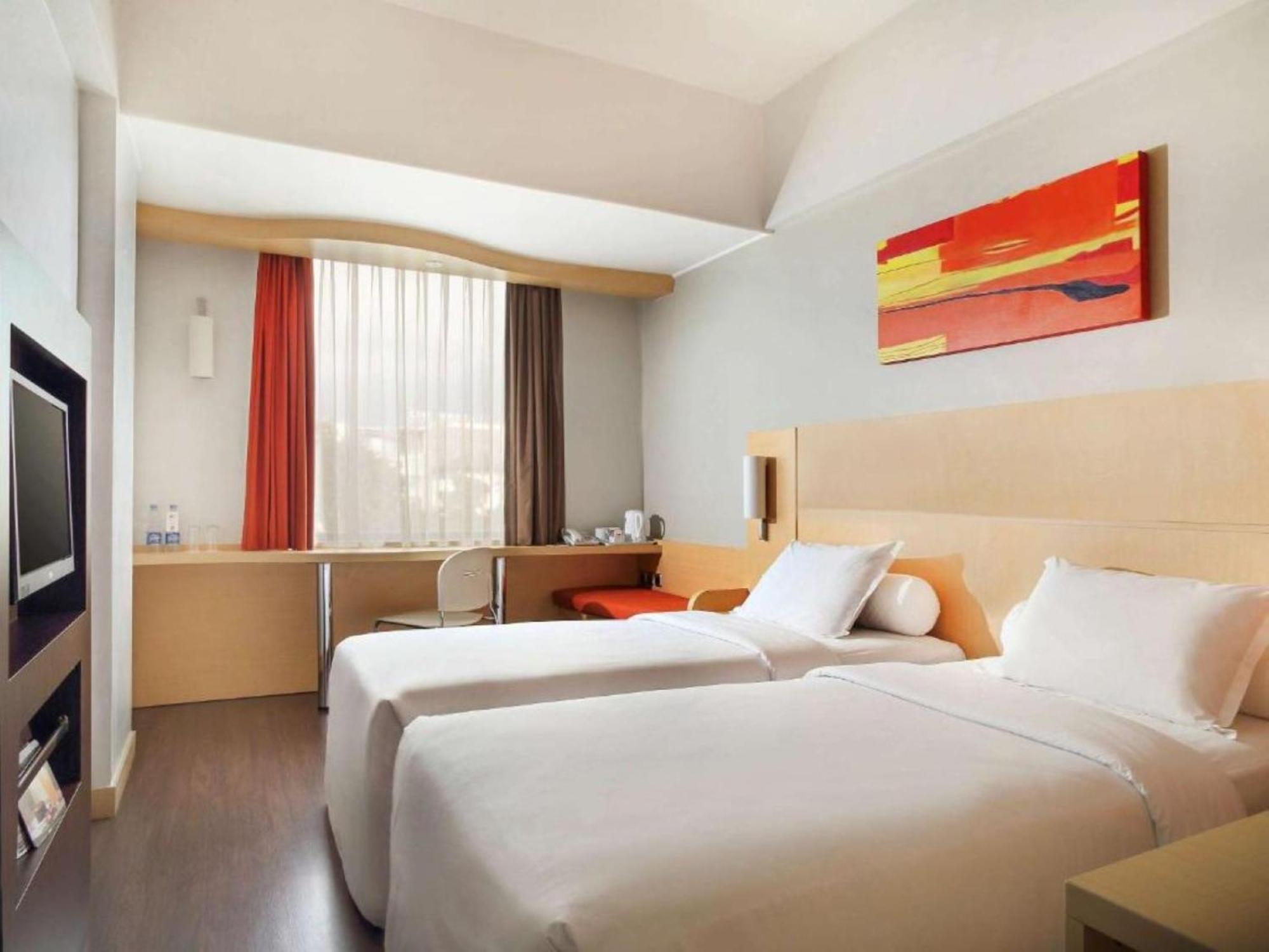 Horison Arcadia Wahid Hasyim Hotel Jakarta Bagian luar foto