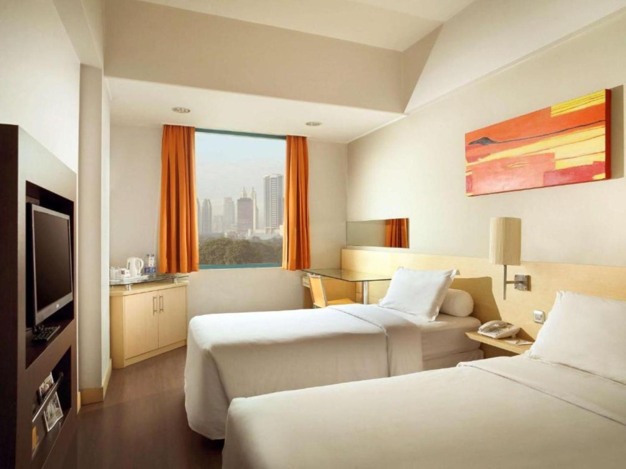 Horison Arcadia Wahid Hasyim Hotel Jakarta Bagian luar foto