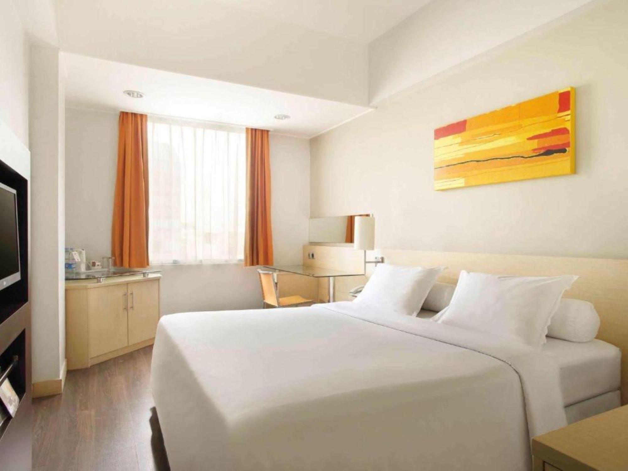 Horison Arcadia Wahid Hasyim Hotel Jakarta Bagian luar foto