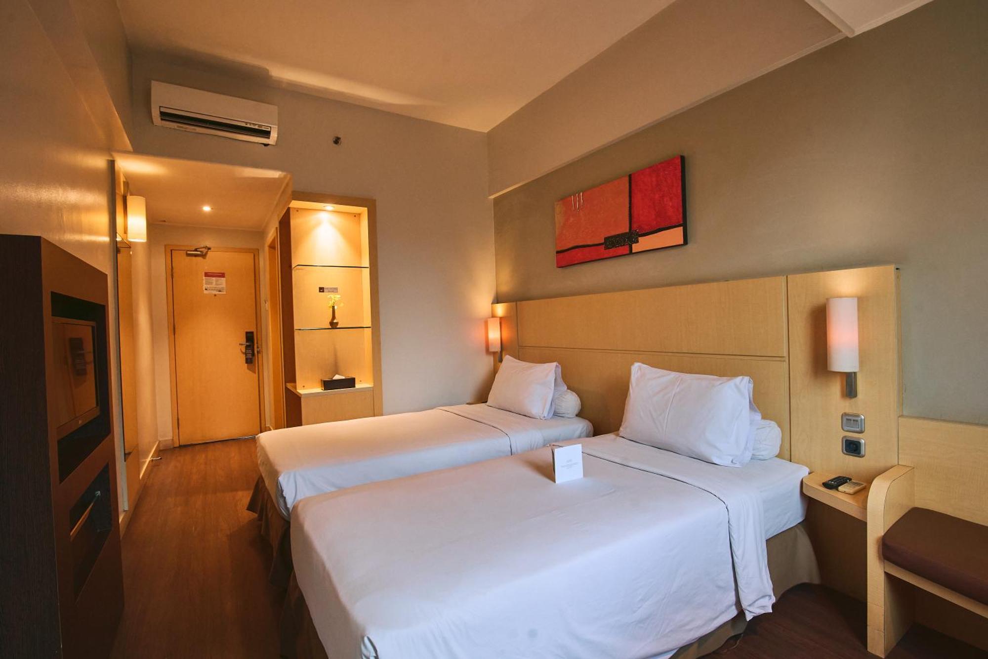 Horison Arcadia Wahid Hasyim Hotel Jakarta Bagian luar foto